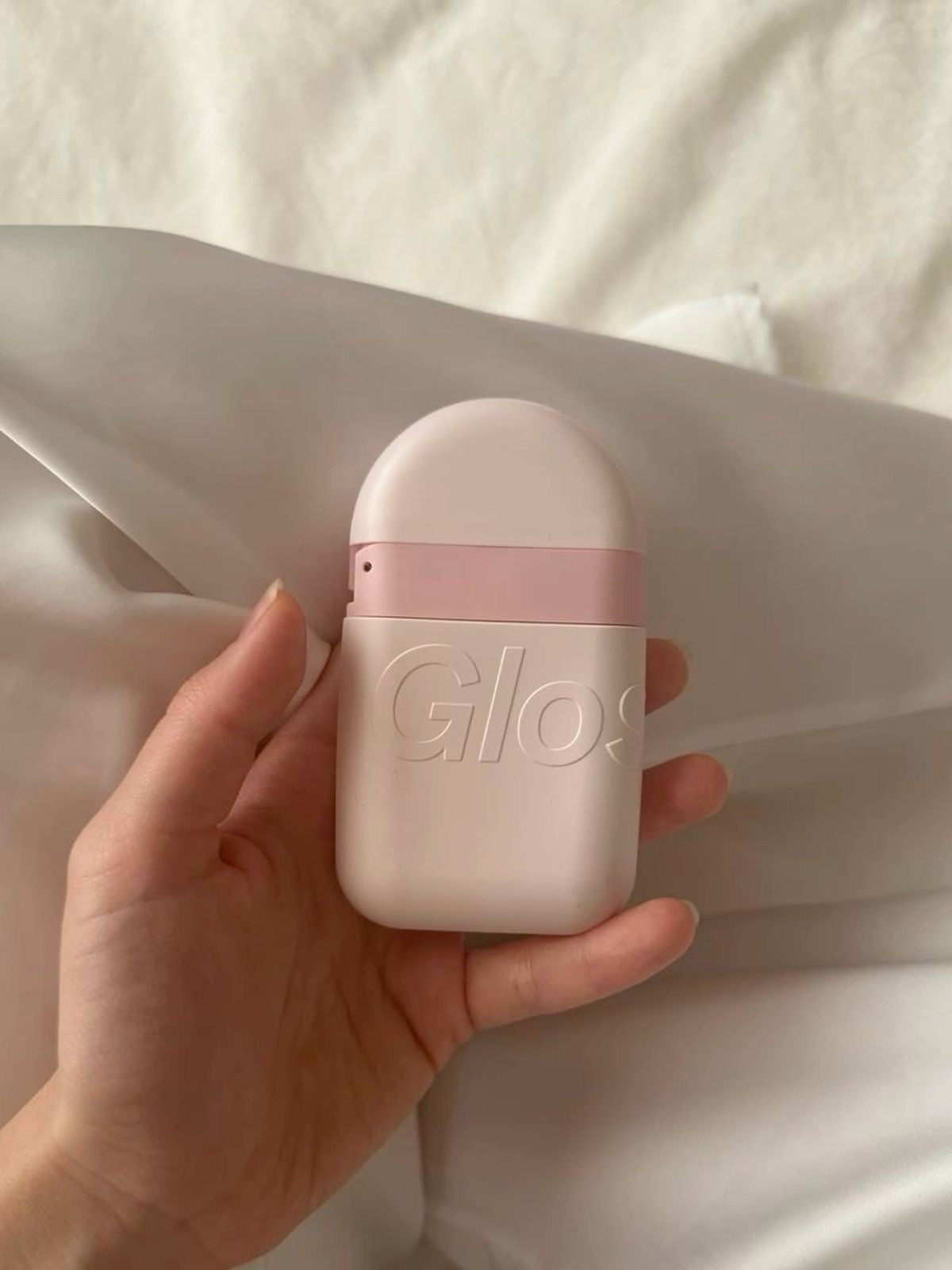Glossier 💕 Hand cream كريم يدين الترند