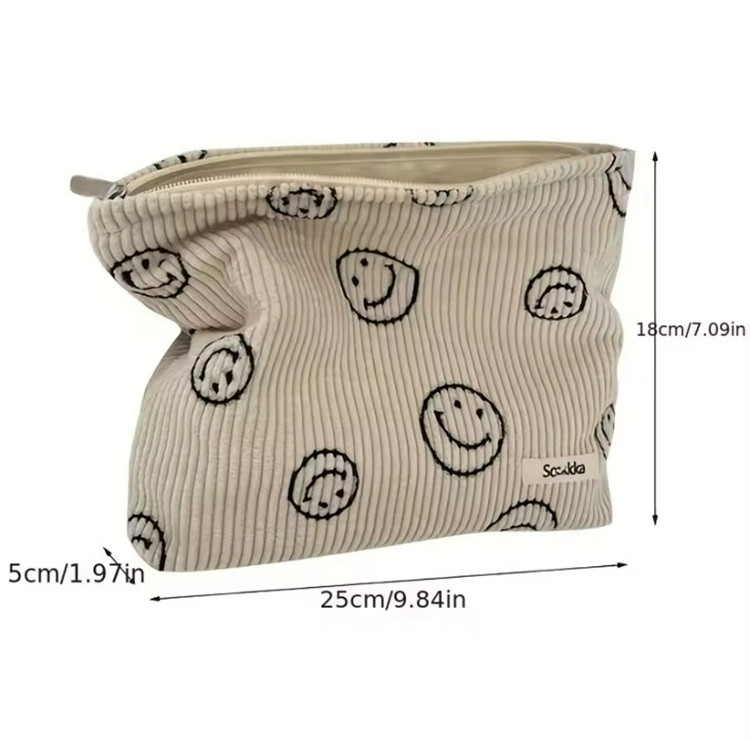 Makeup bag - Pouch 💐حقيبة ميك اب