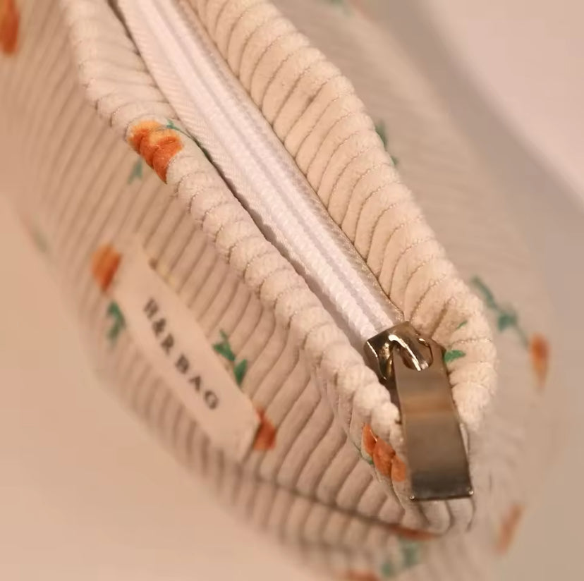 Makeup bag - Pouch 💐حقيبة ميك اب