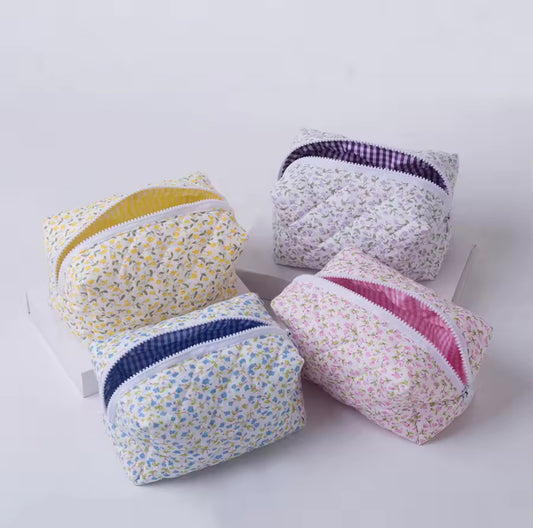 Makeup pouch & bag | حقيبة وشنتة ميك اب