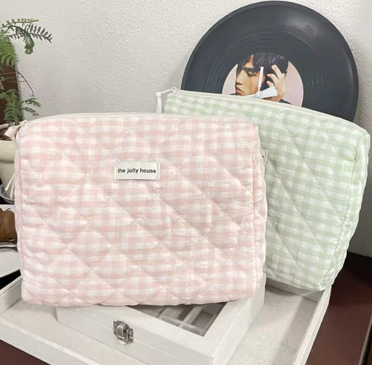 Makeup bag | حقيبة ميك اب 🌸