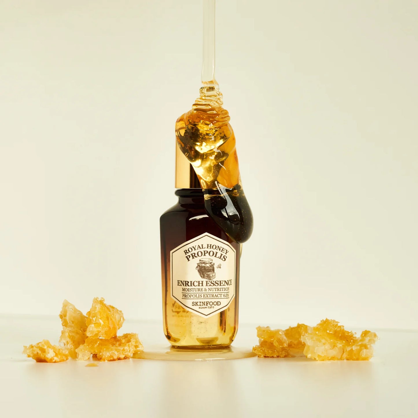 SKINFOOD - Royal Honey Propolis Enrich Essence 50ml