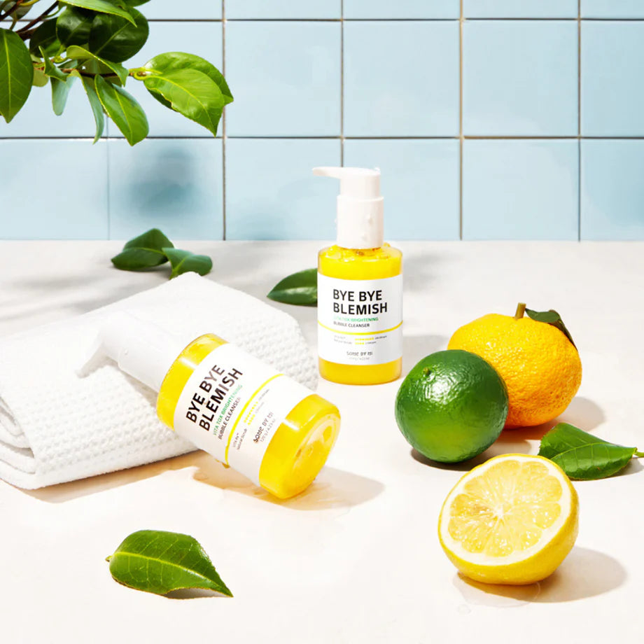 SOME BY MI - Bye Bye Blemish Vita Tox Brightening Bubble Cleanser